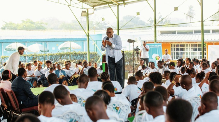 Sommet des trois bassins : FAE Meet #003 : Sensibilisation des lycéens au Bassin du Congo par le Prof IFO